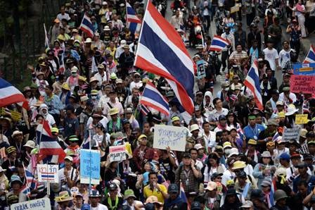 Pheu Thai party denounces